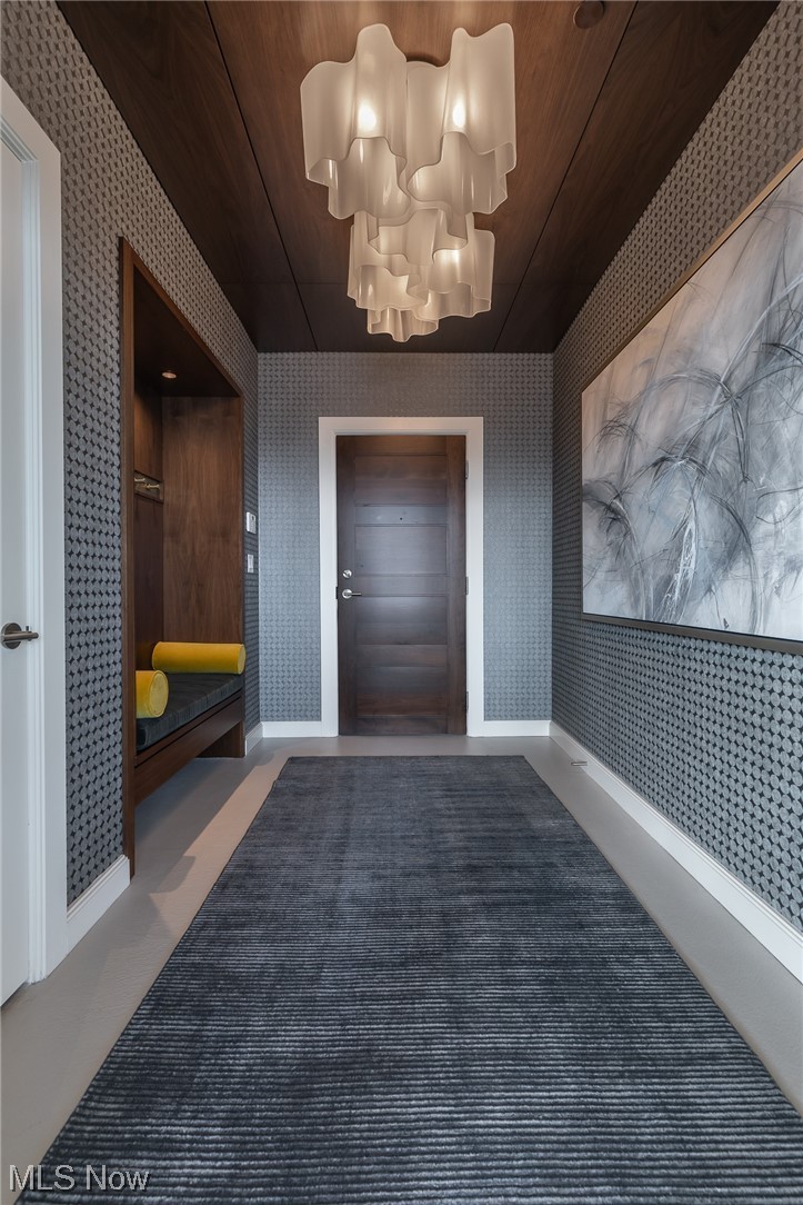 701 W Lakeside Avenue Unit: PH-2D