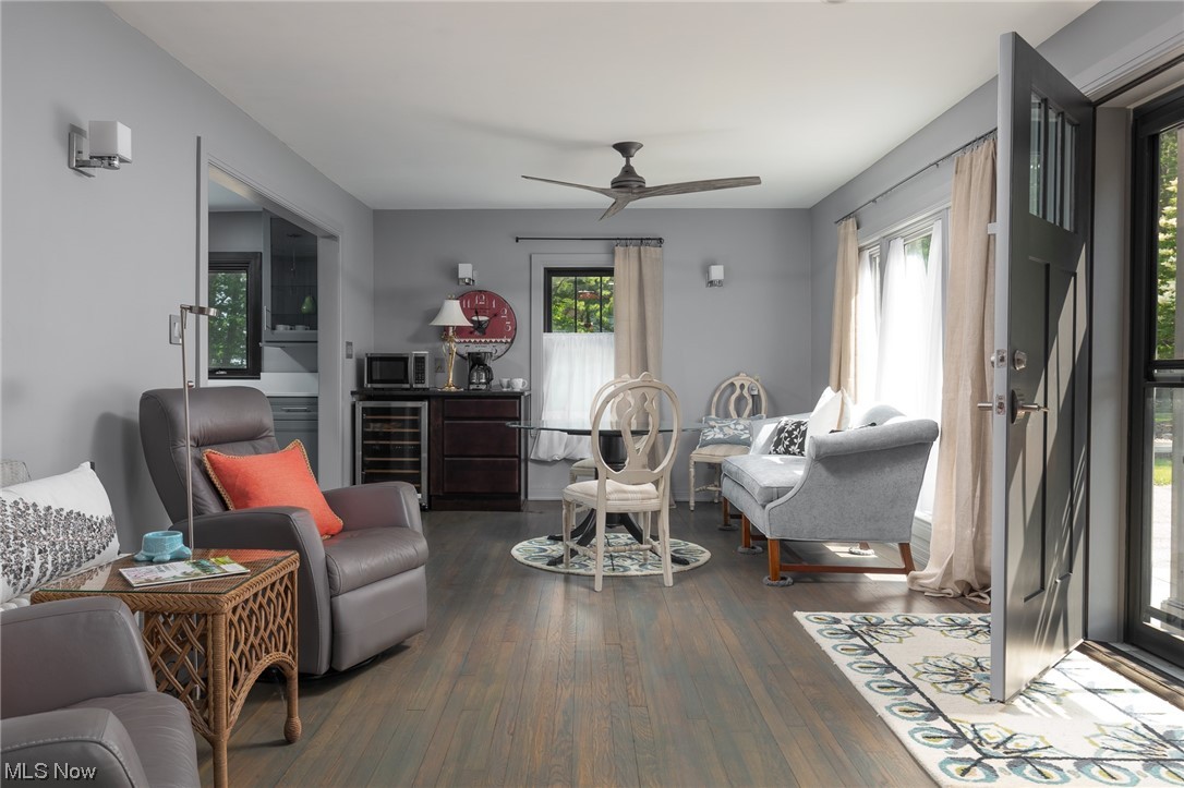 27 Minnewawa Drive