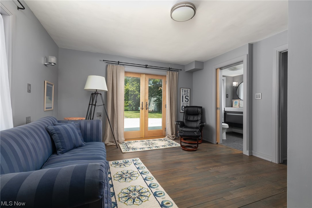 27 Minnewawa Drive