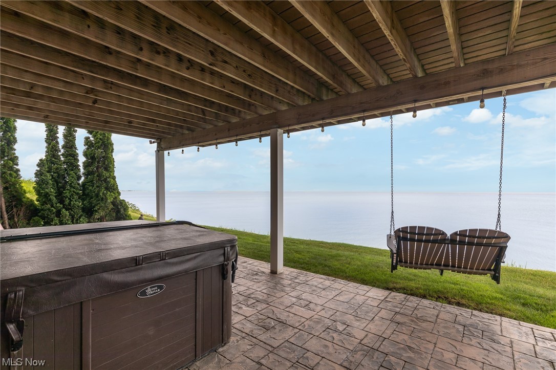 1563 Villa Grande Drive