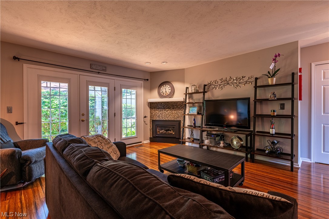 6012 Cabot Court