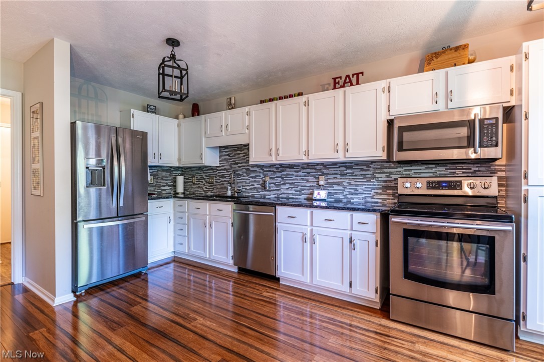 6012 Cabot Court