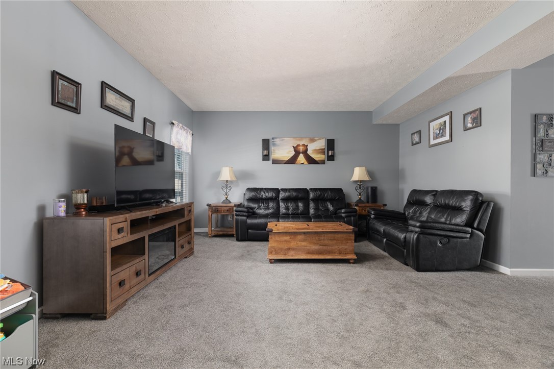 1823 Spruce Lane