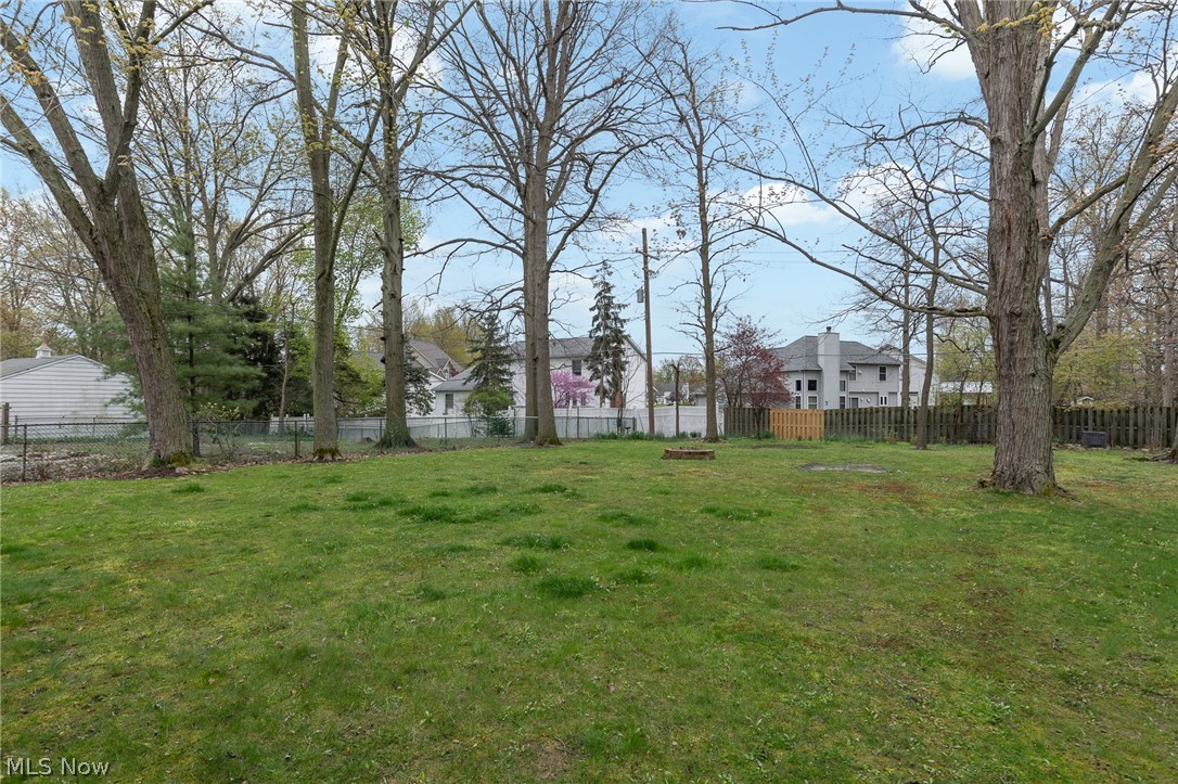 38276 Poplar Drive