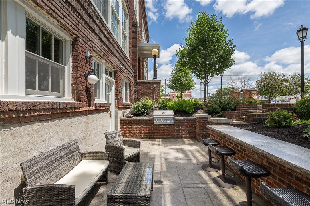 7482 Center Street 1-2