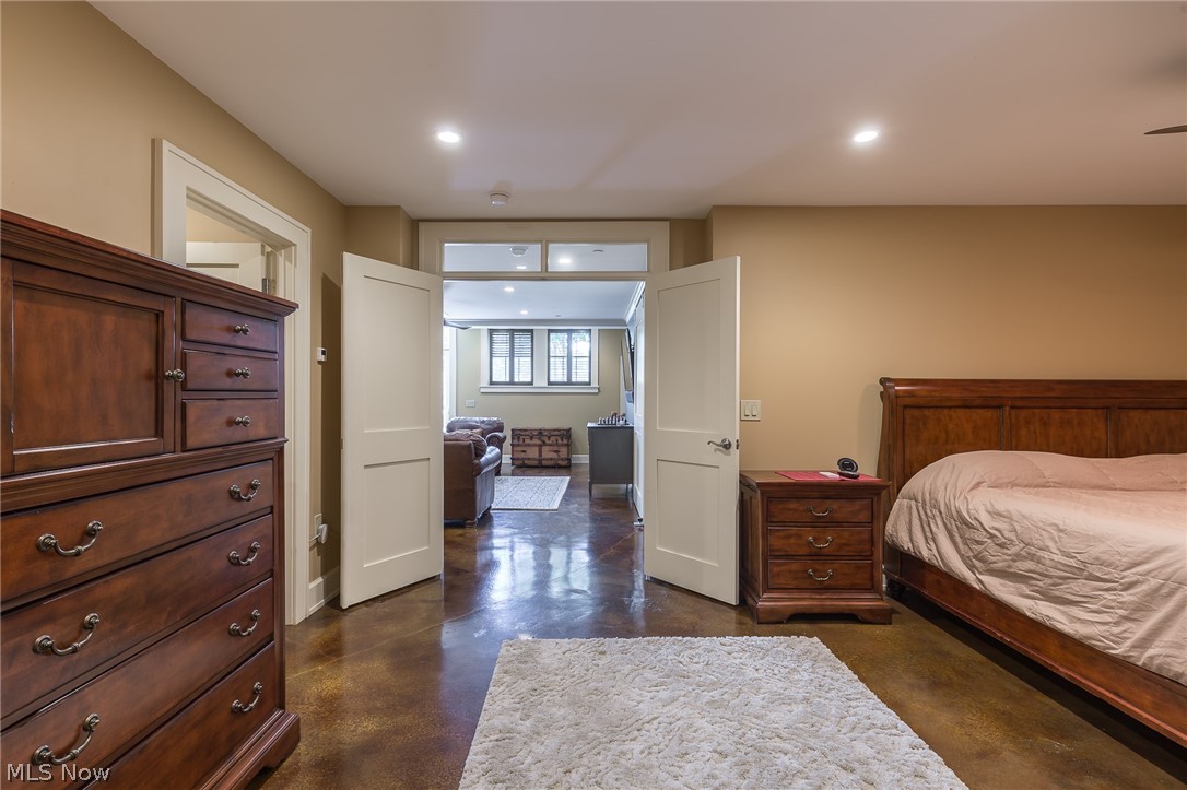 7482 Center Street 1-2