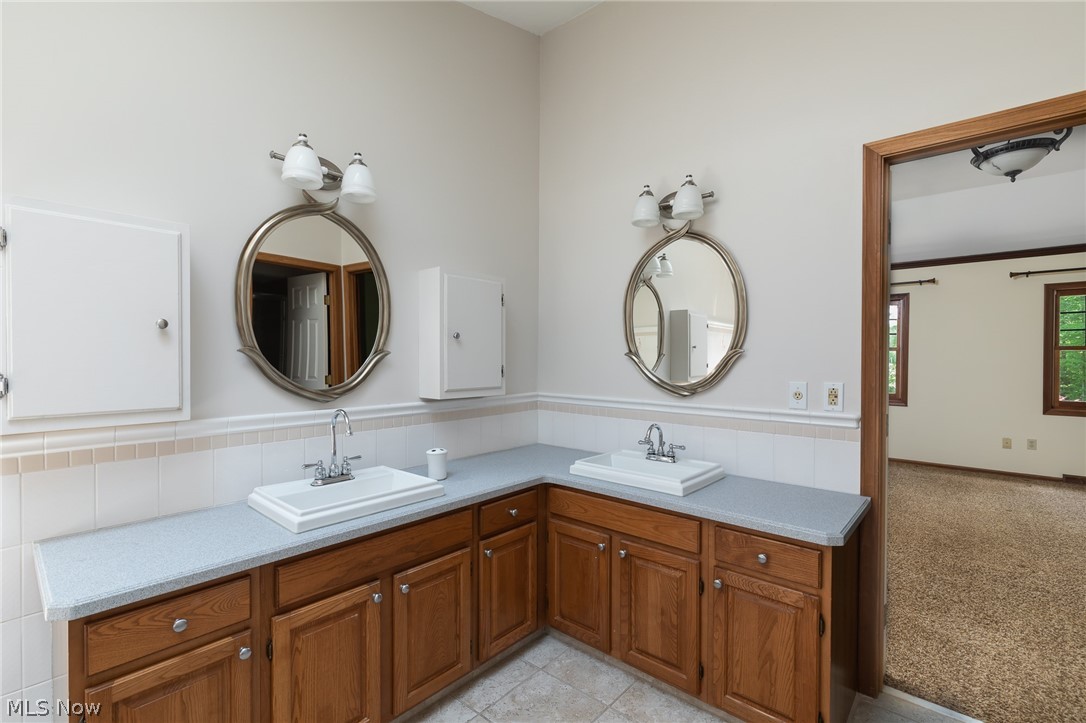 12414 Stockbridge