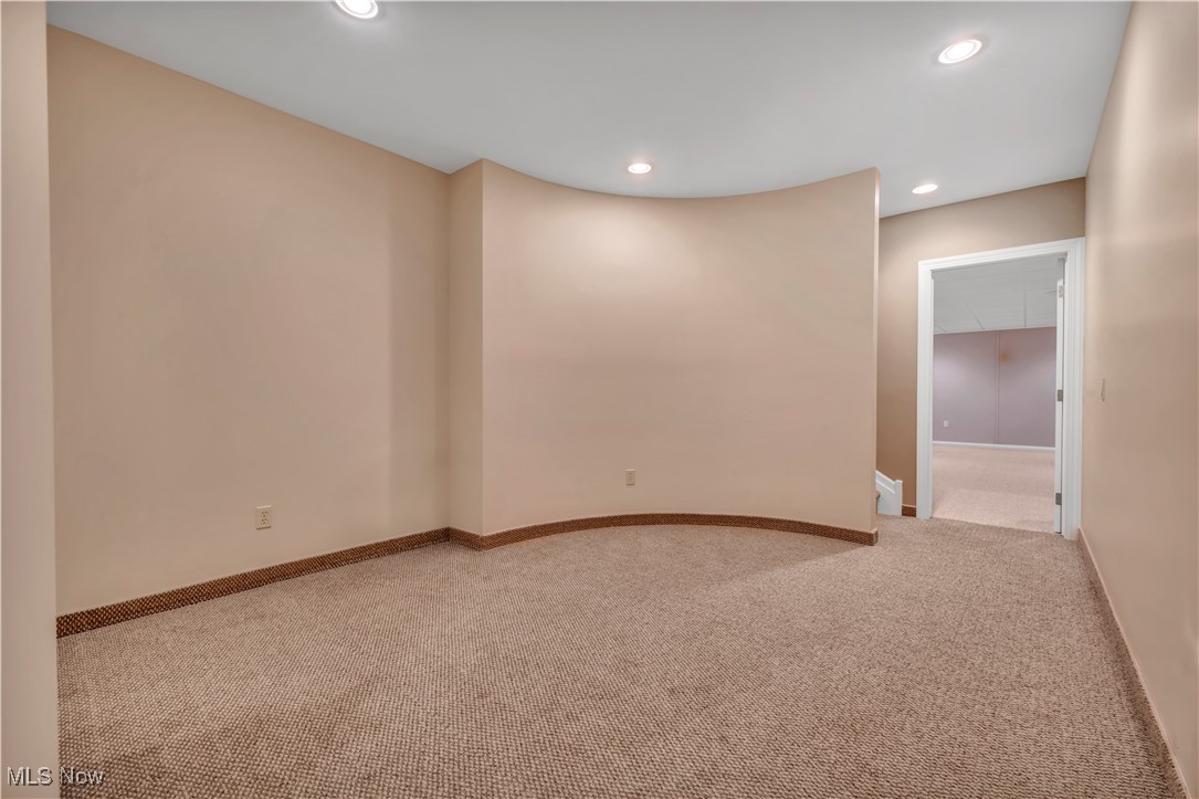 280 W Edinburgh Drive