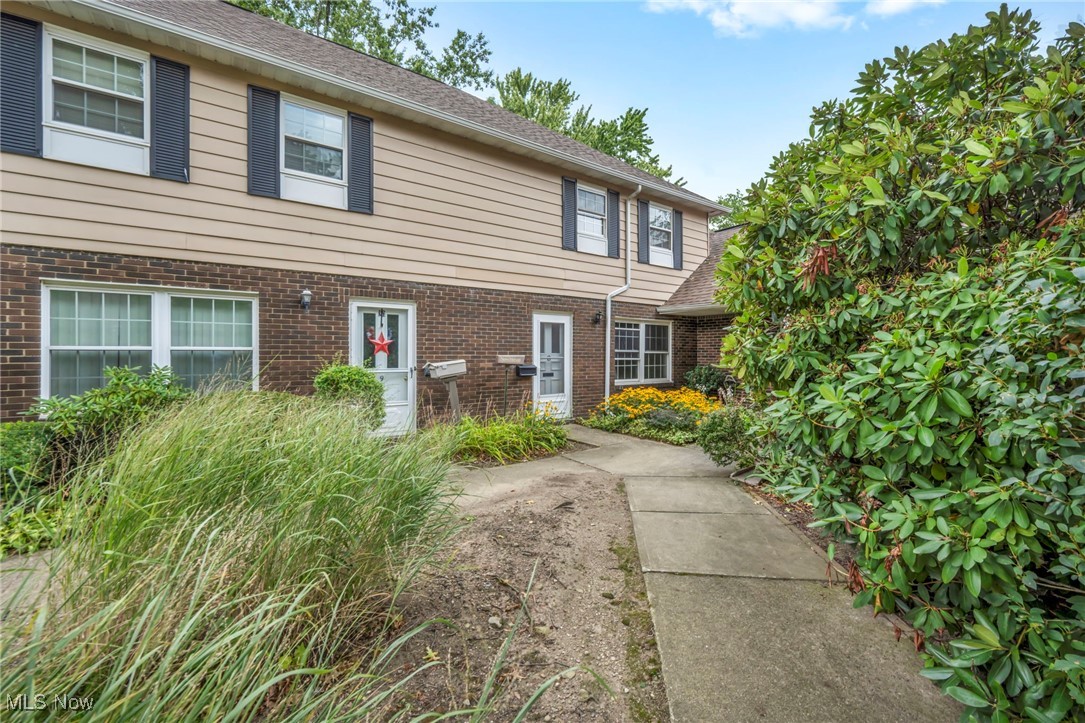 8240 Deepwood Boulevard Bldg. 7/Unit 8