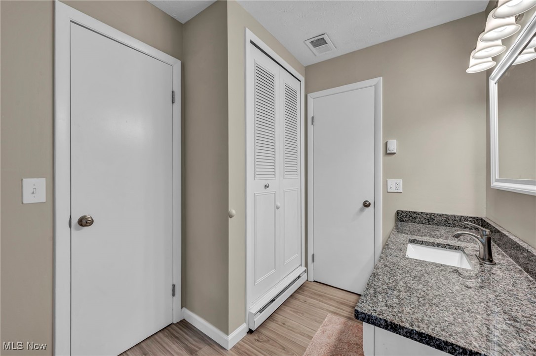 8240 Deepwood Boulevard Bldg. 7/Unit 8