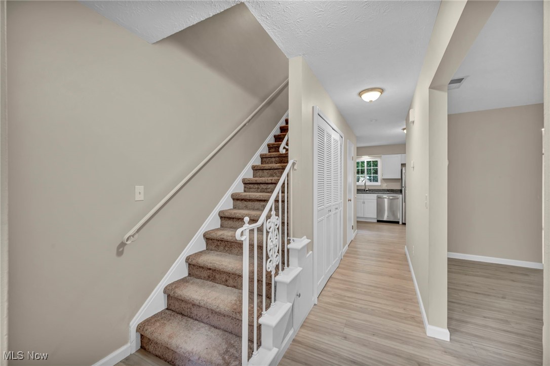 8240 Deepwood Boulevard Bldg. 7/Unit 8