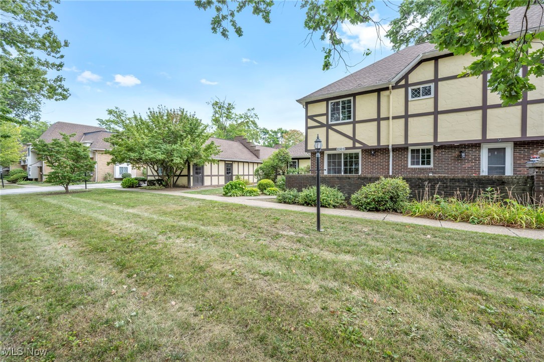 8240 Deepwood Boulevard Bldg. 7/Unit 8