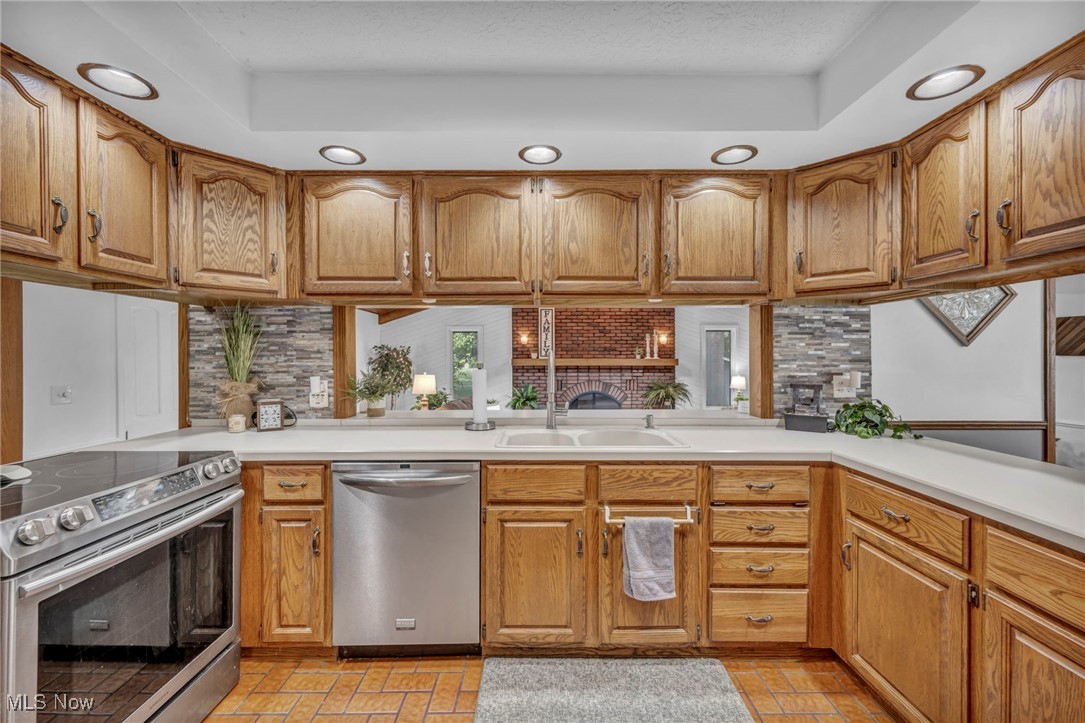 8795 Gatewood Drive