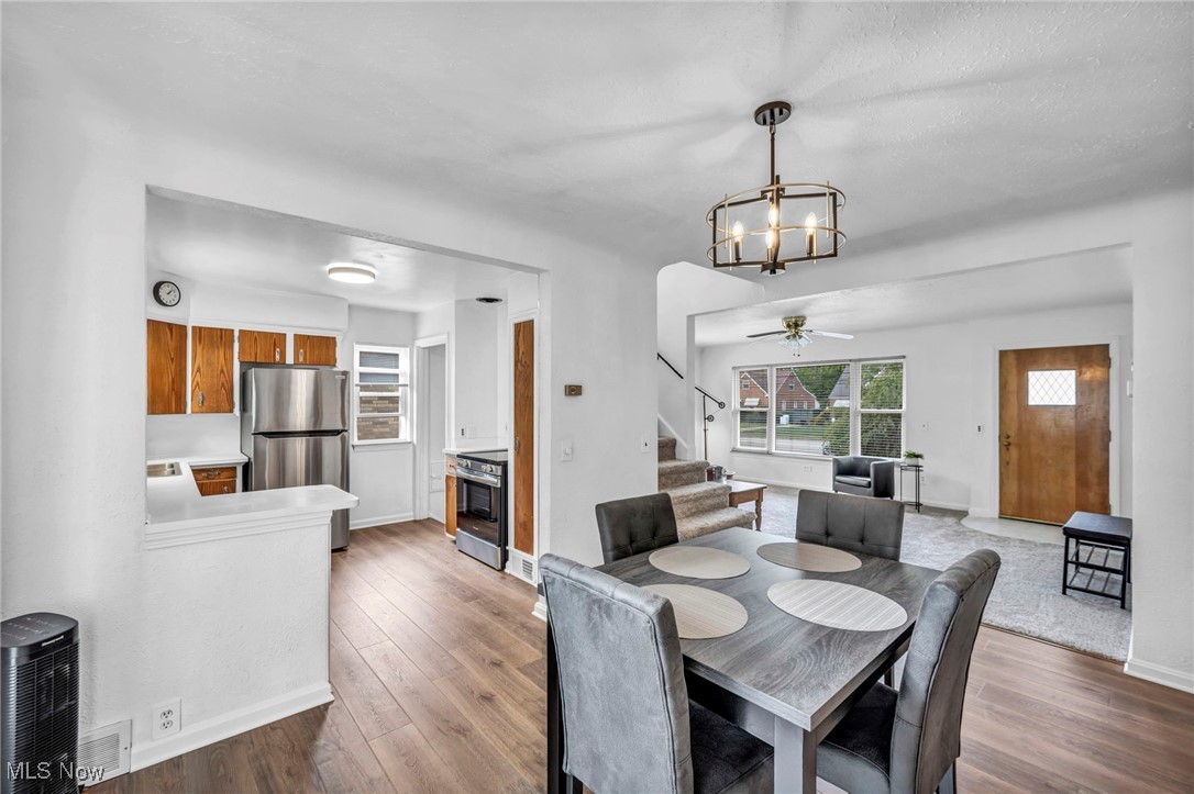 297 E 260th Street