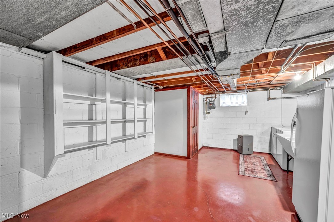 297 E 260th Street