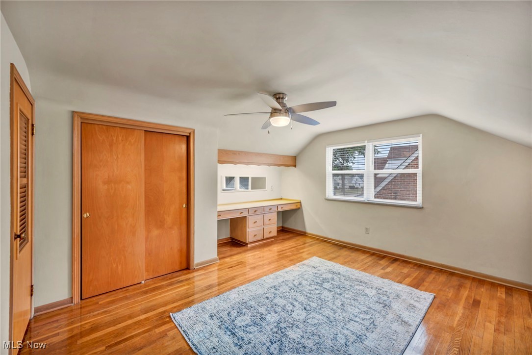 297 E 260th Street