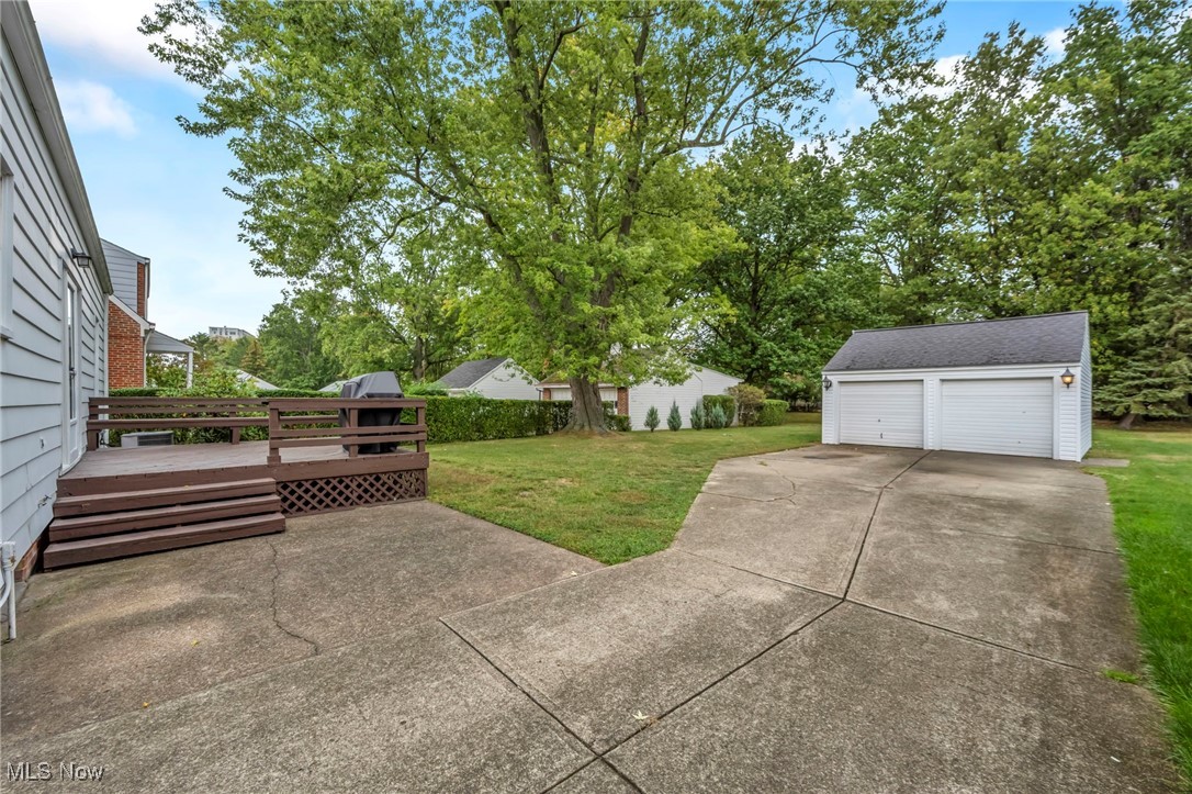 297 E 260th Street