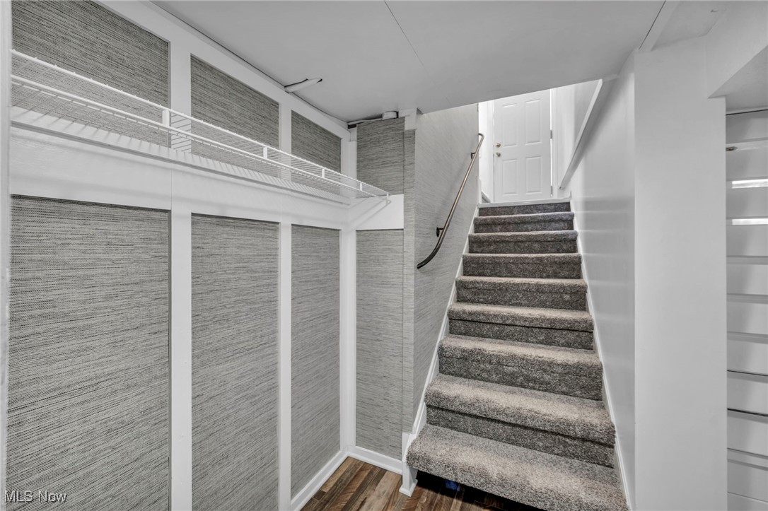 297 E 260th Street