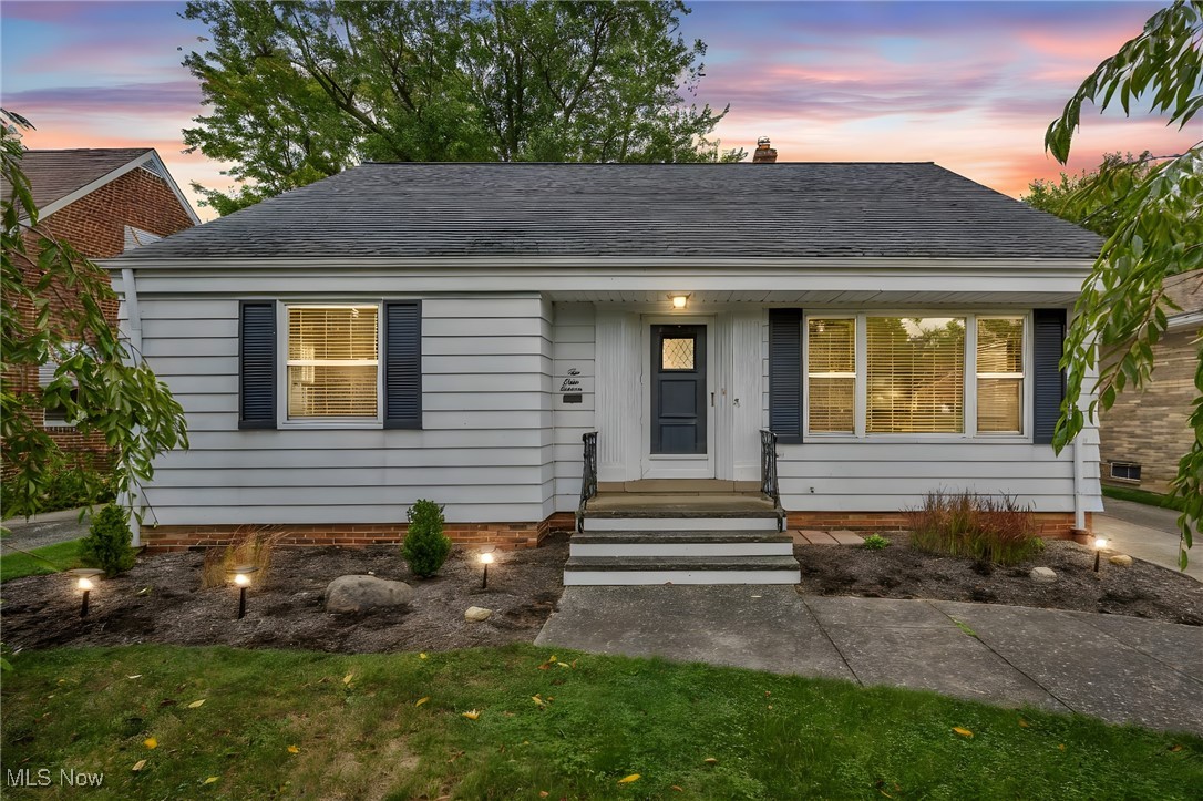 297 E 260th Street