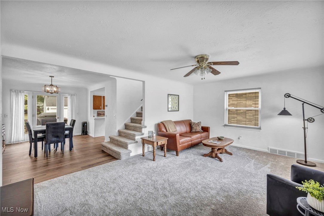 297 E 260th Street
