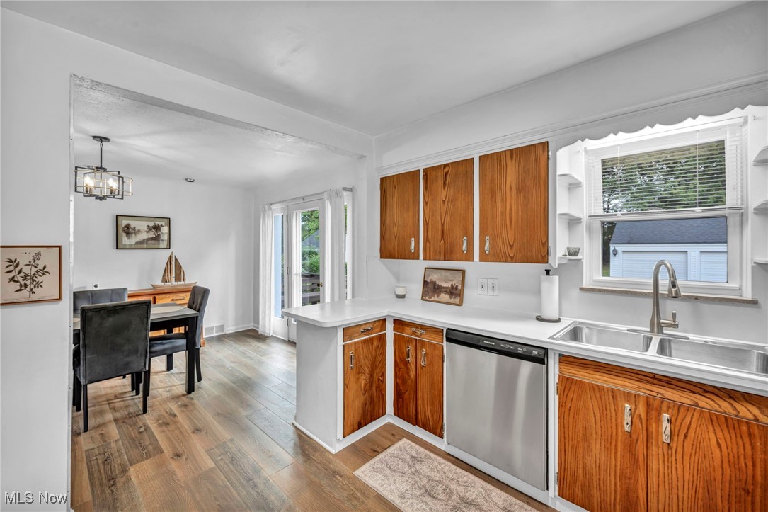 297 E 260th Street