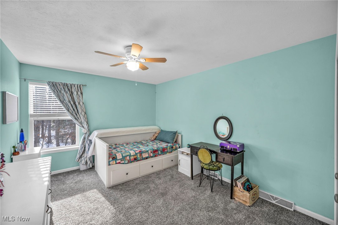 5827 Tanager Court