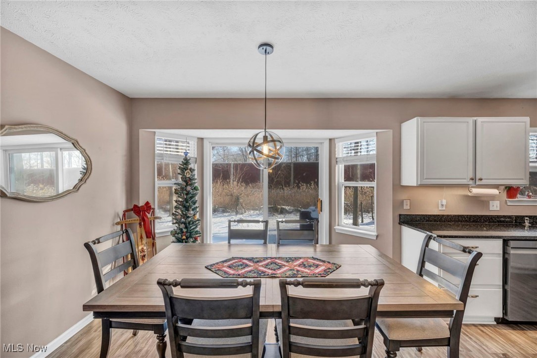 5827 Tanager Court
