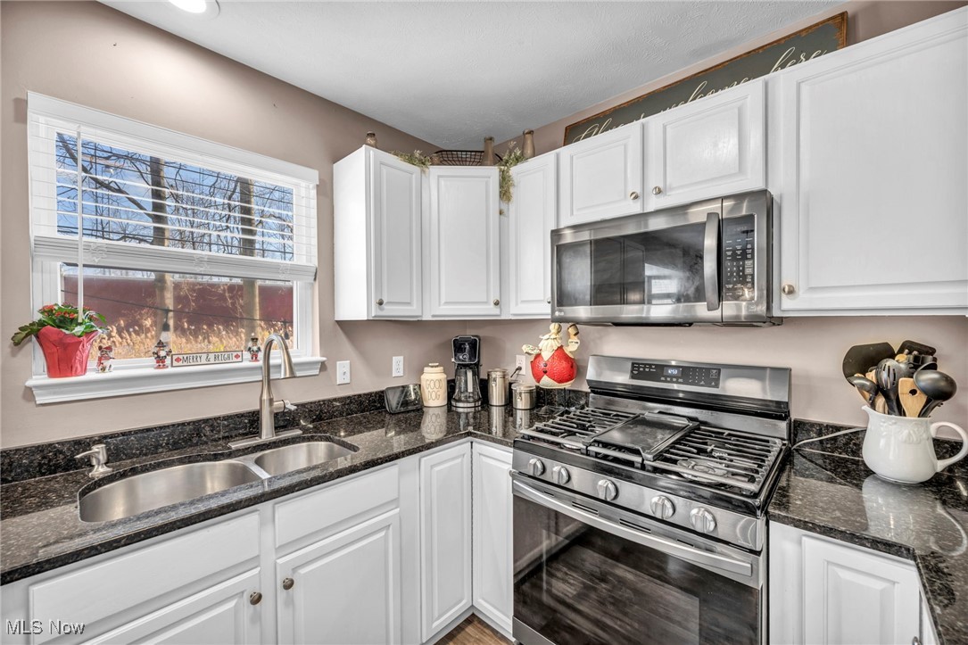 5827 Tanager Court