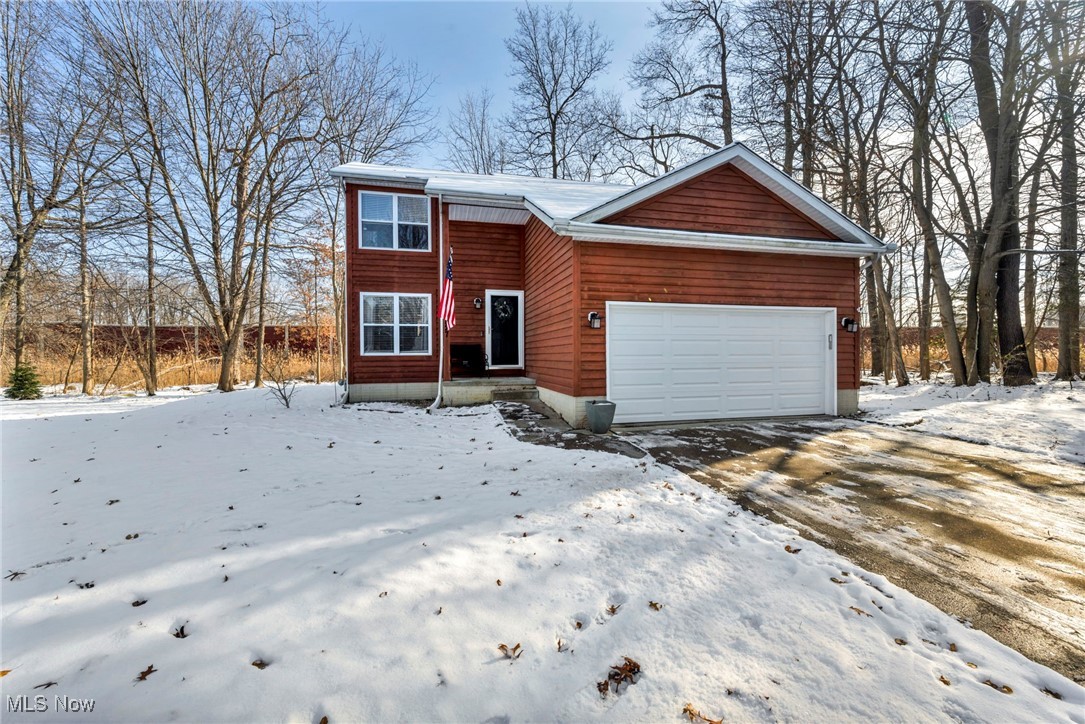 5827 Tanager Court