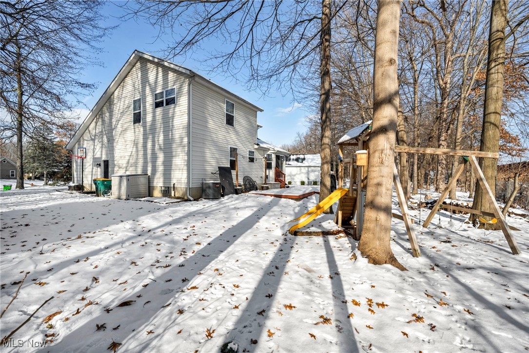 5827 Tanager Court