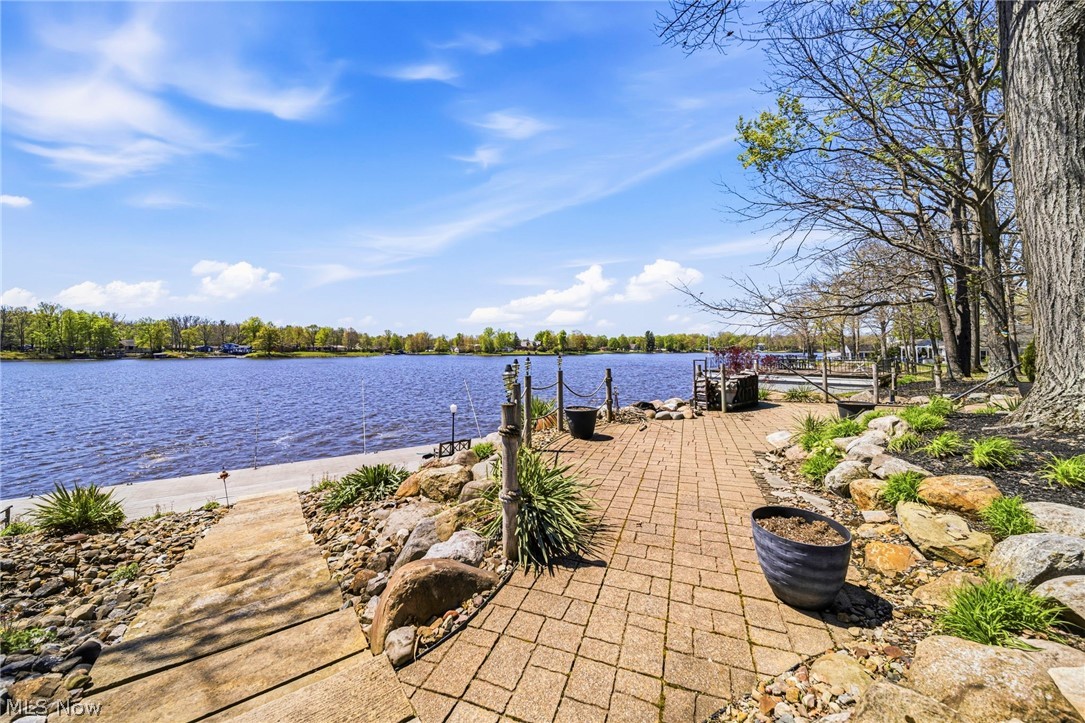 2528 Tupelo Drive