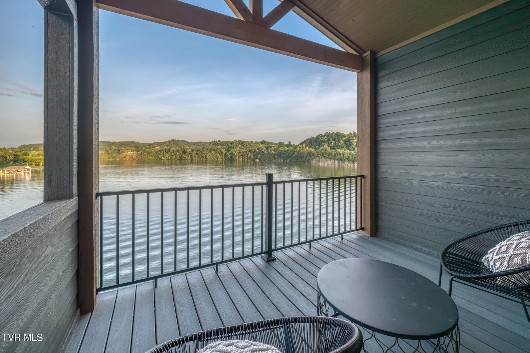 4160 Bristol Highway, 501