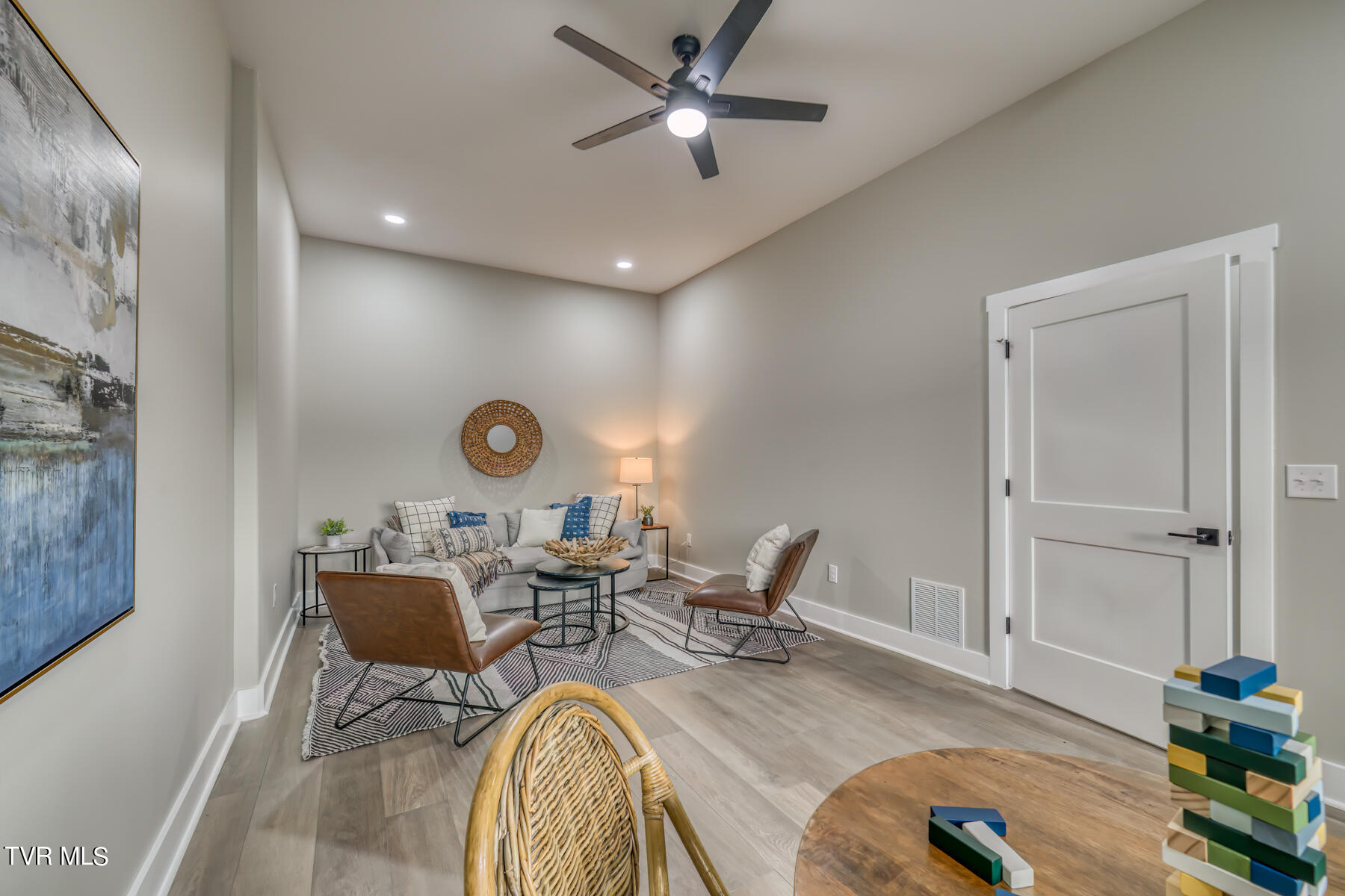 4160 Bristol Highway, 501
