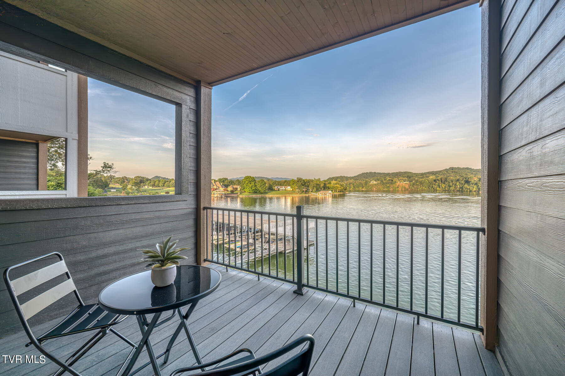 4160 Bristol Highway, 501