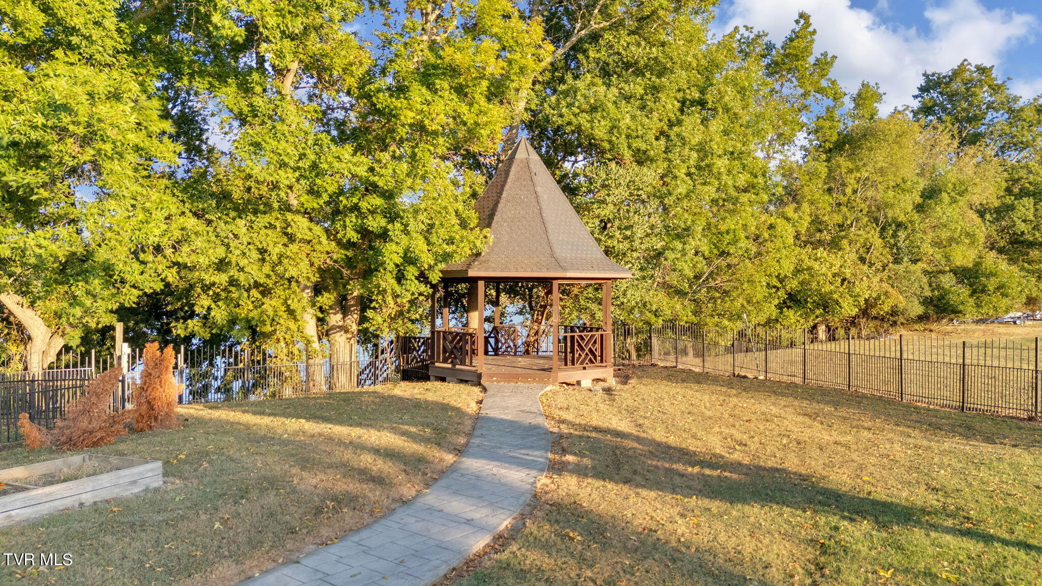 220 Degrasse Drive