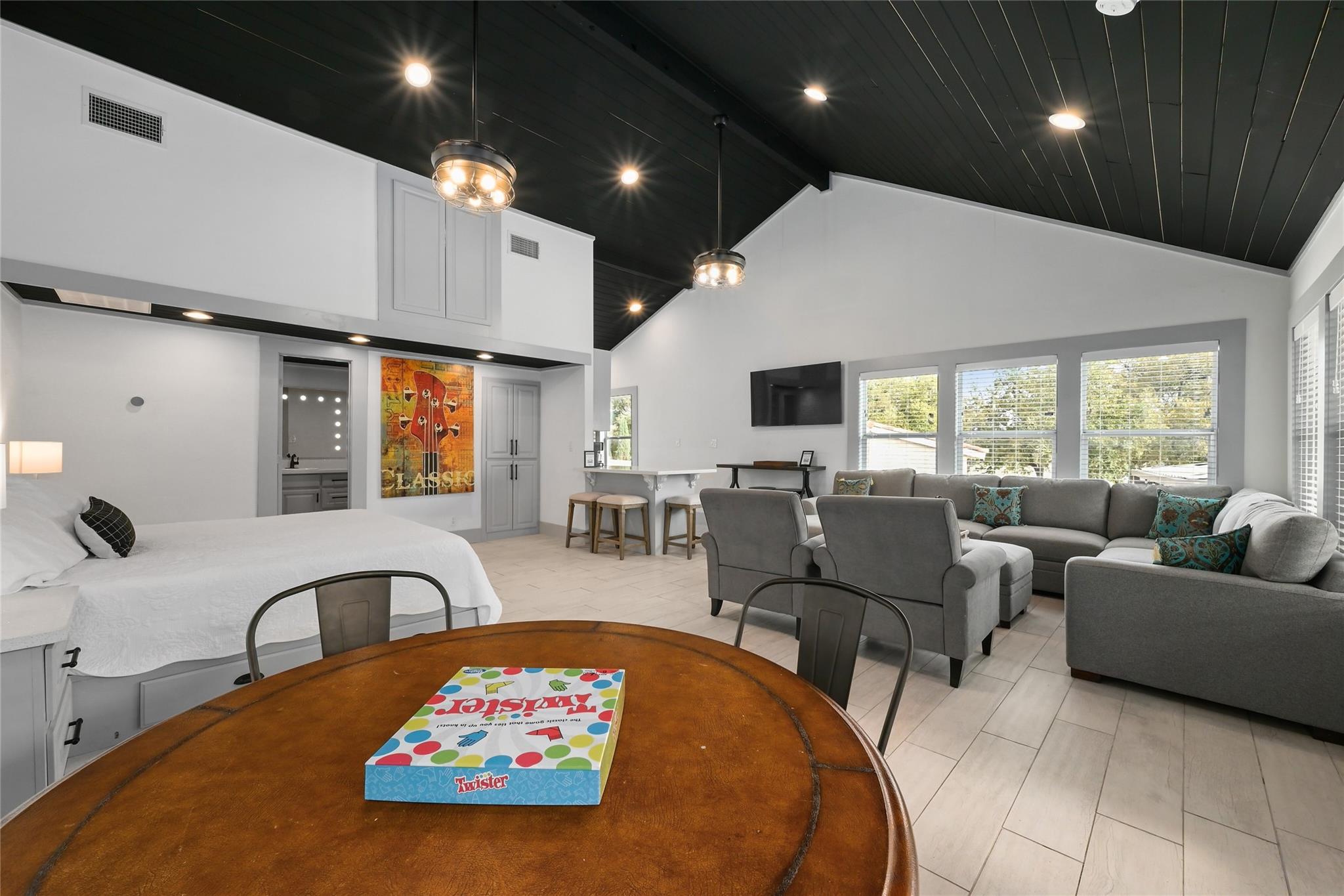 2903 Oak Ridge DR