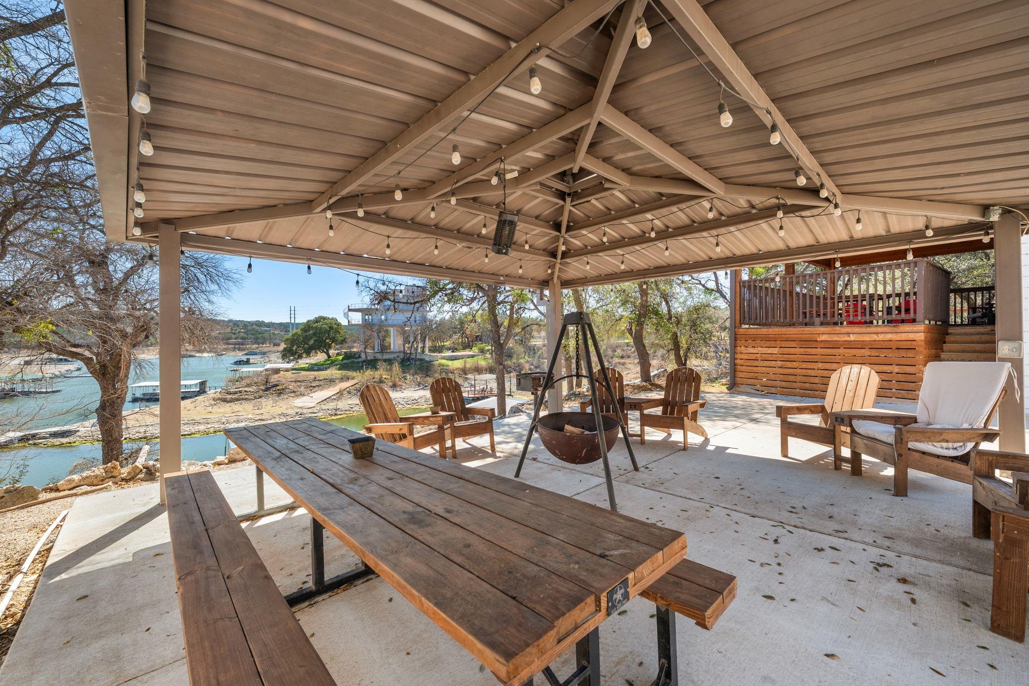 2903 Oak Ridge DR