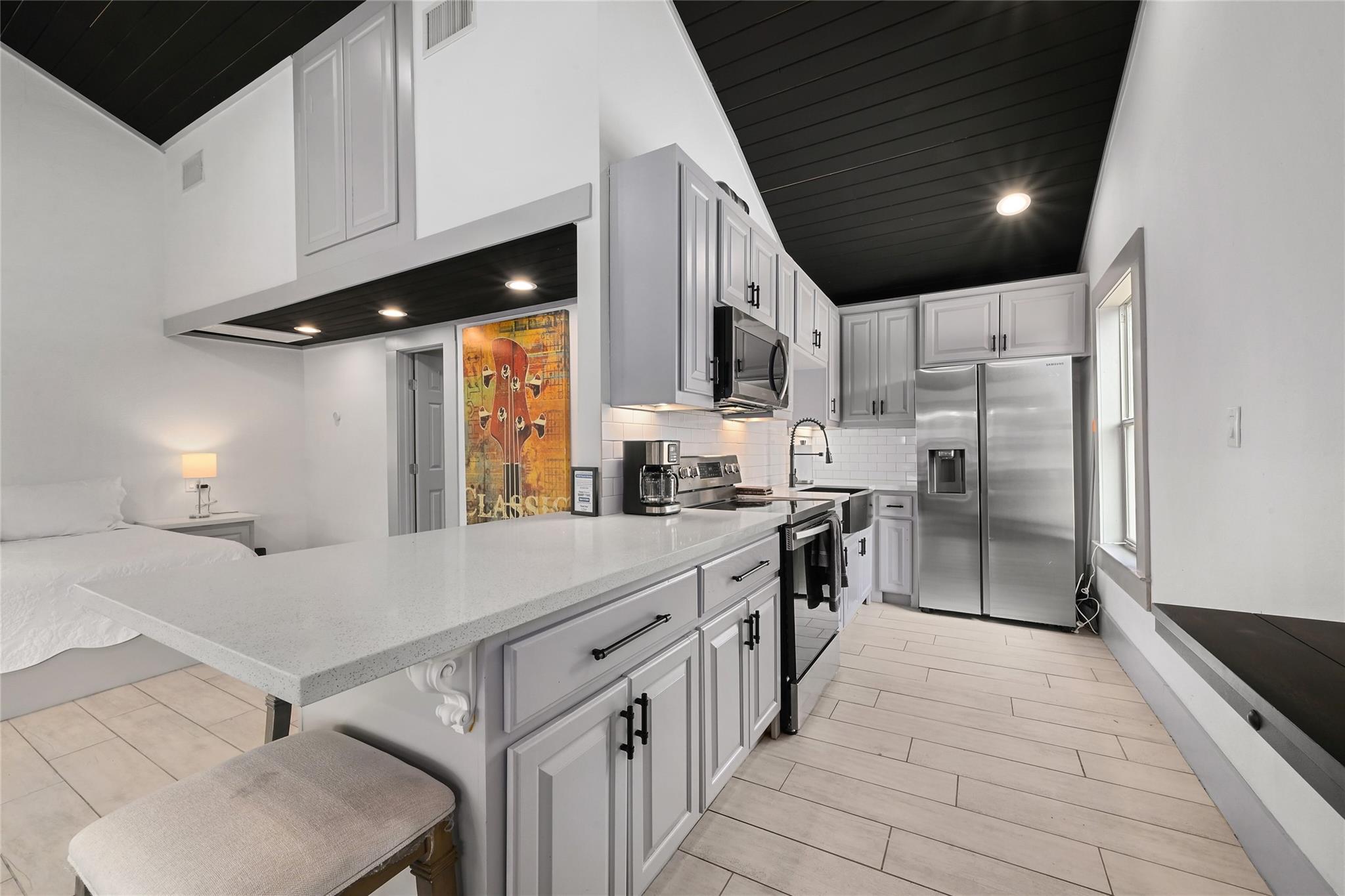 2903 Oak Ridge DR