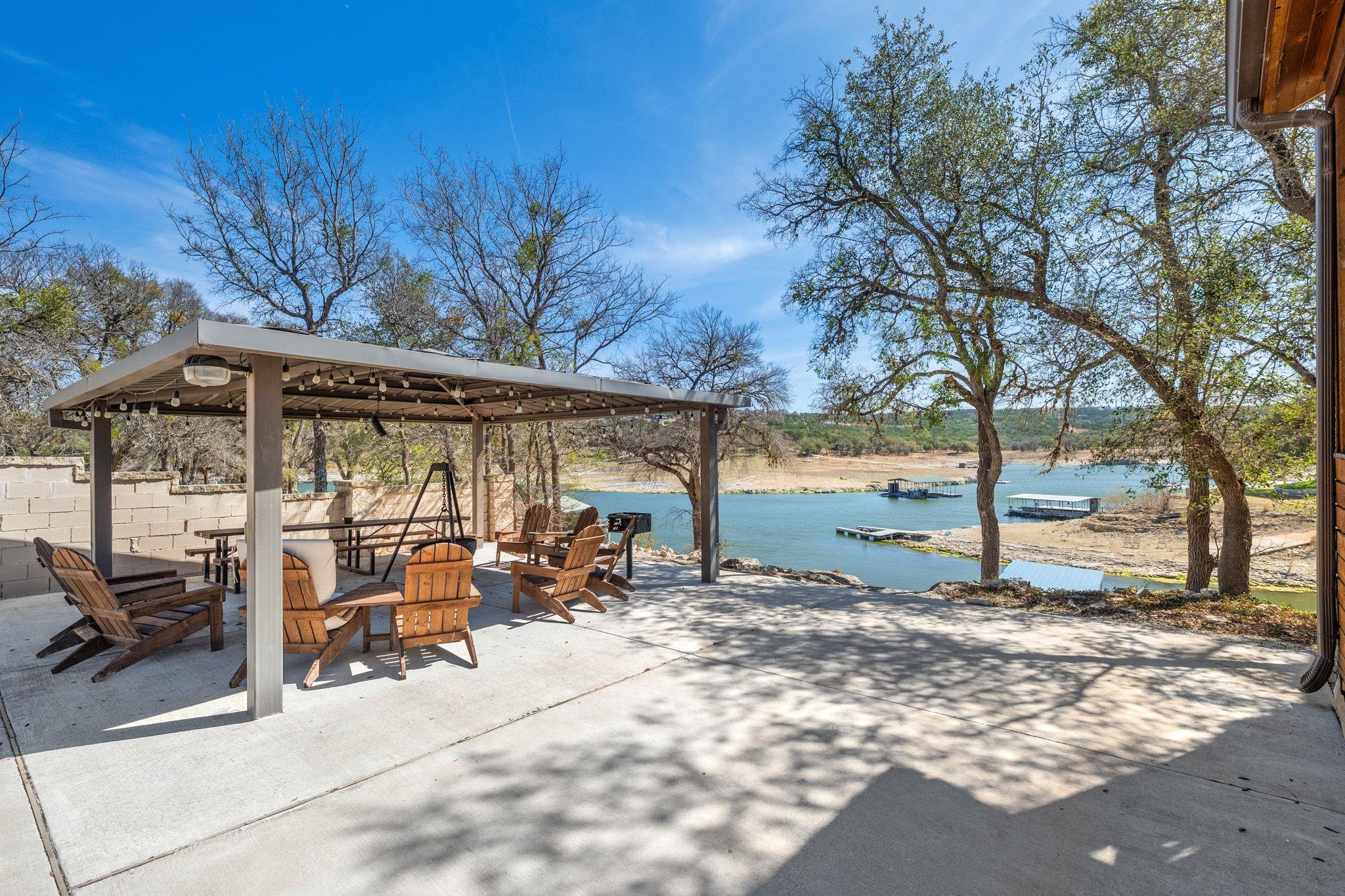 2903 Oak Ridge DR