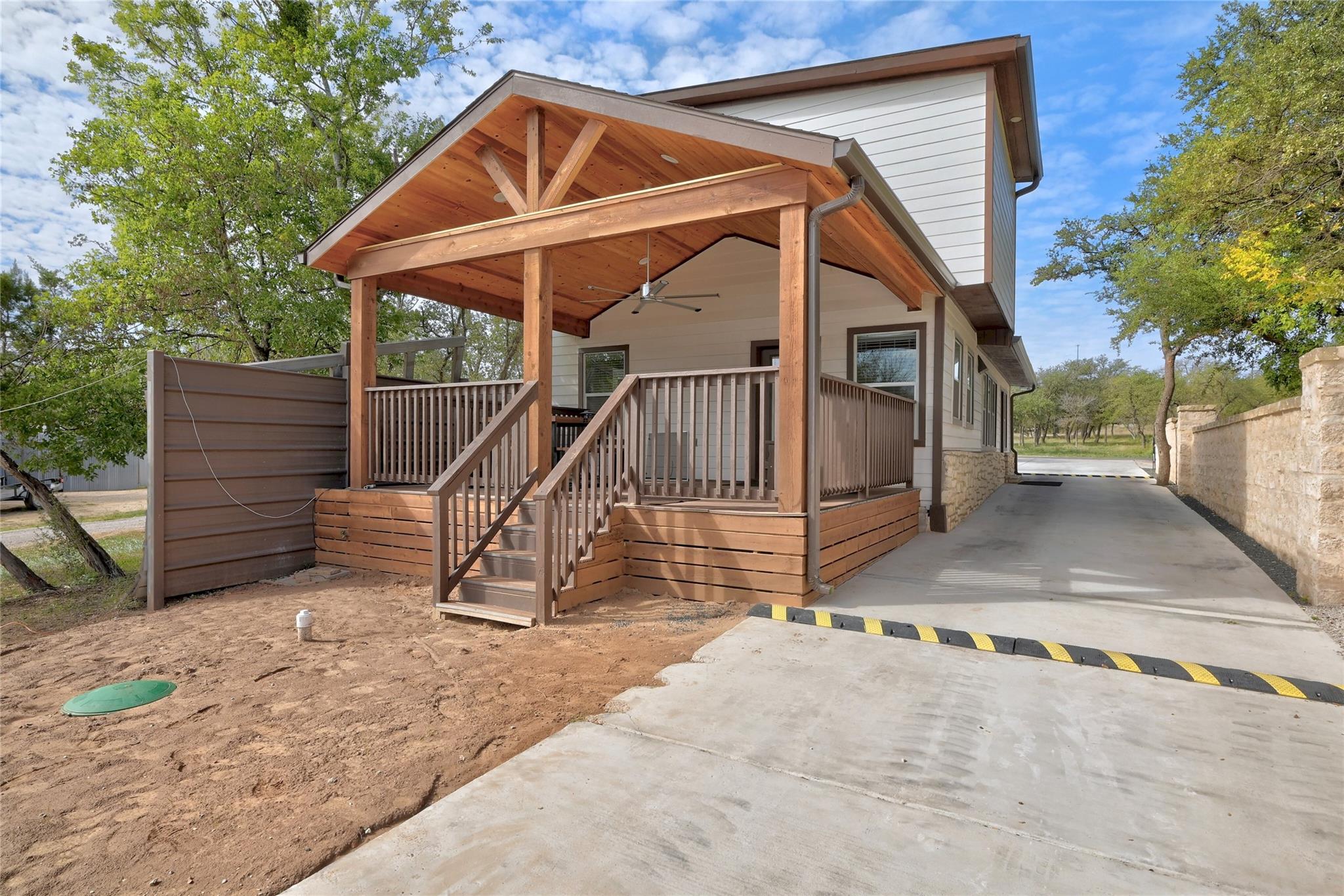 2903 Oak Ridge DR