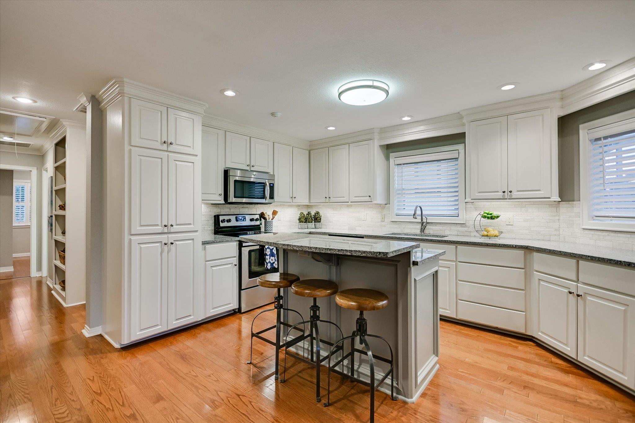22514 Felicia DR