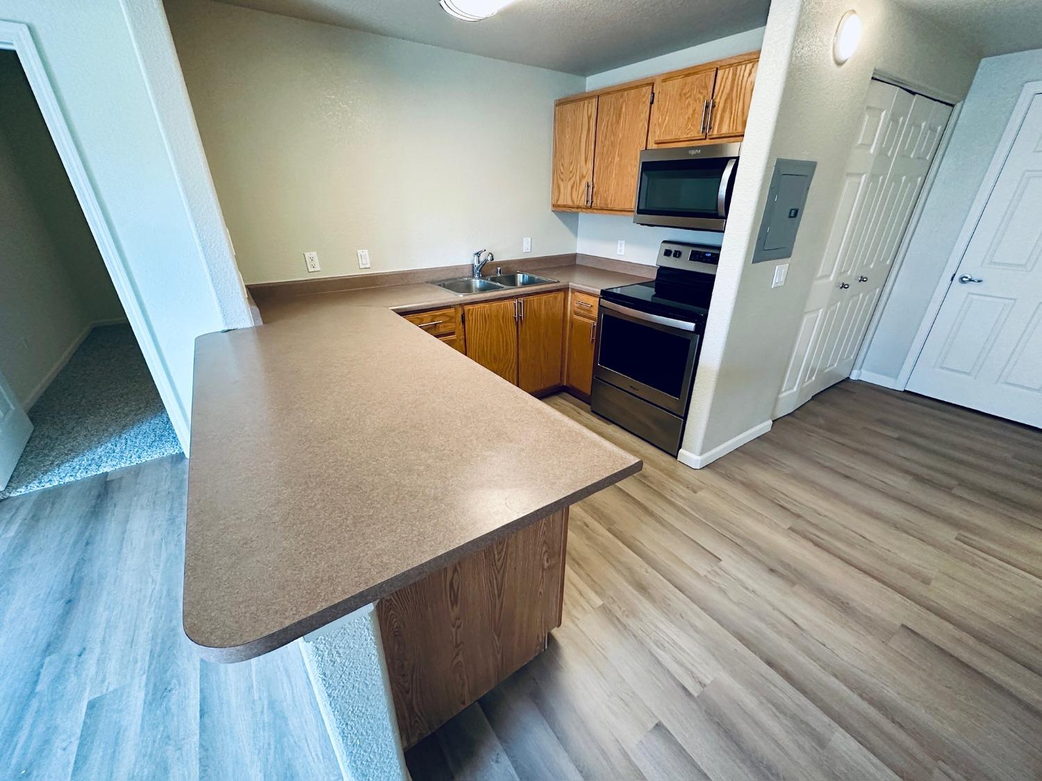 10001 Woodcreek Oaks Boulevard 226