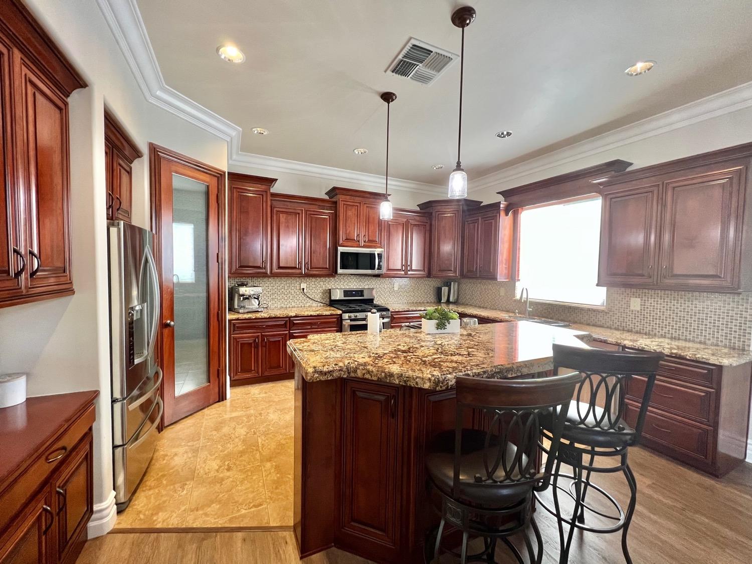 2020 Sisley Road