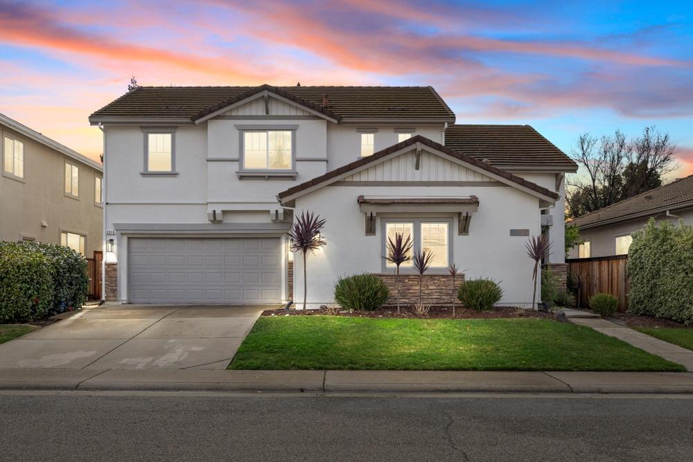 1315 Crystal Hollow Court
