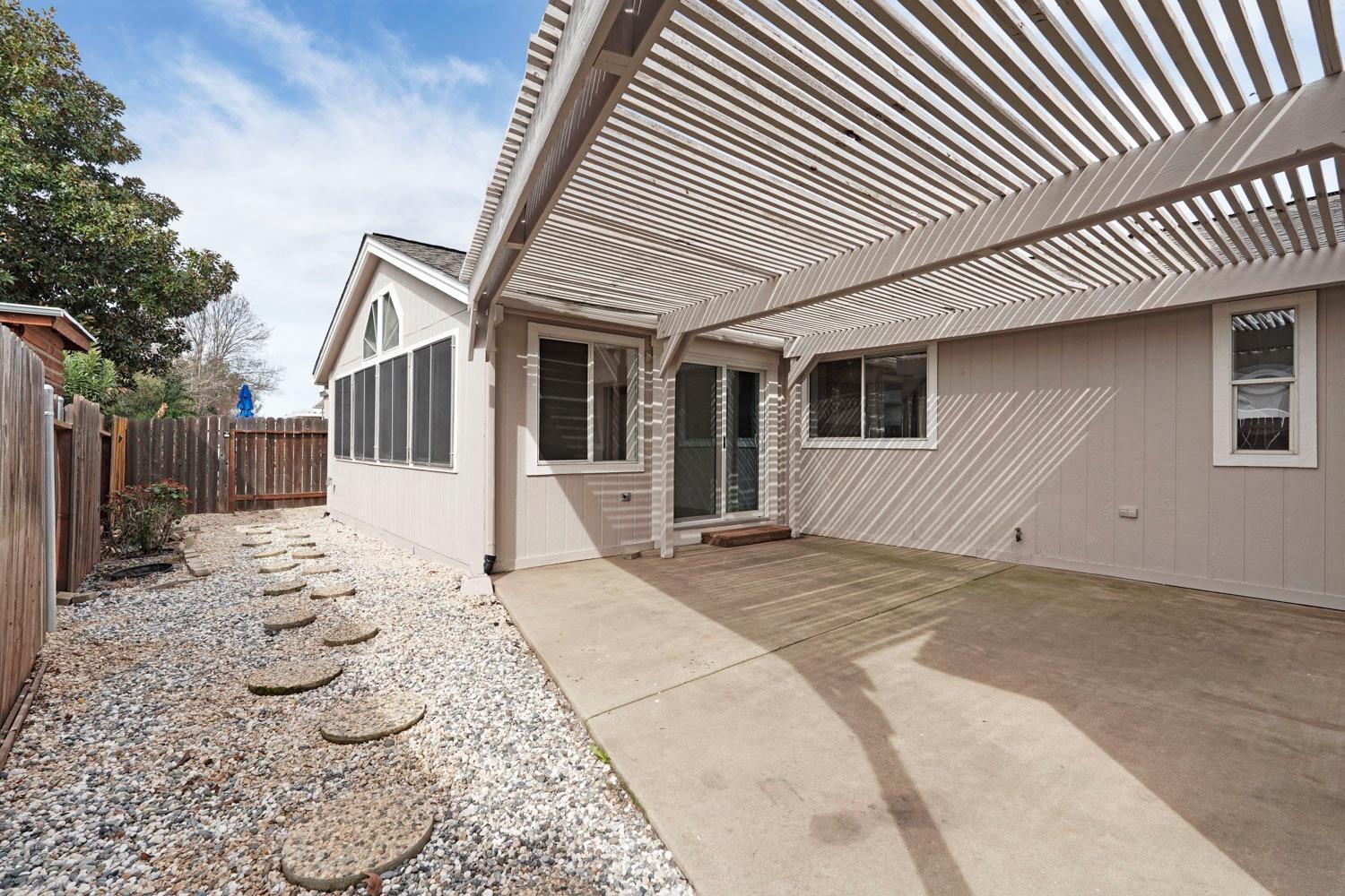 1400 W Marlette Street 109