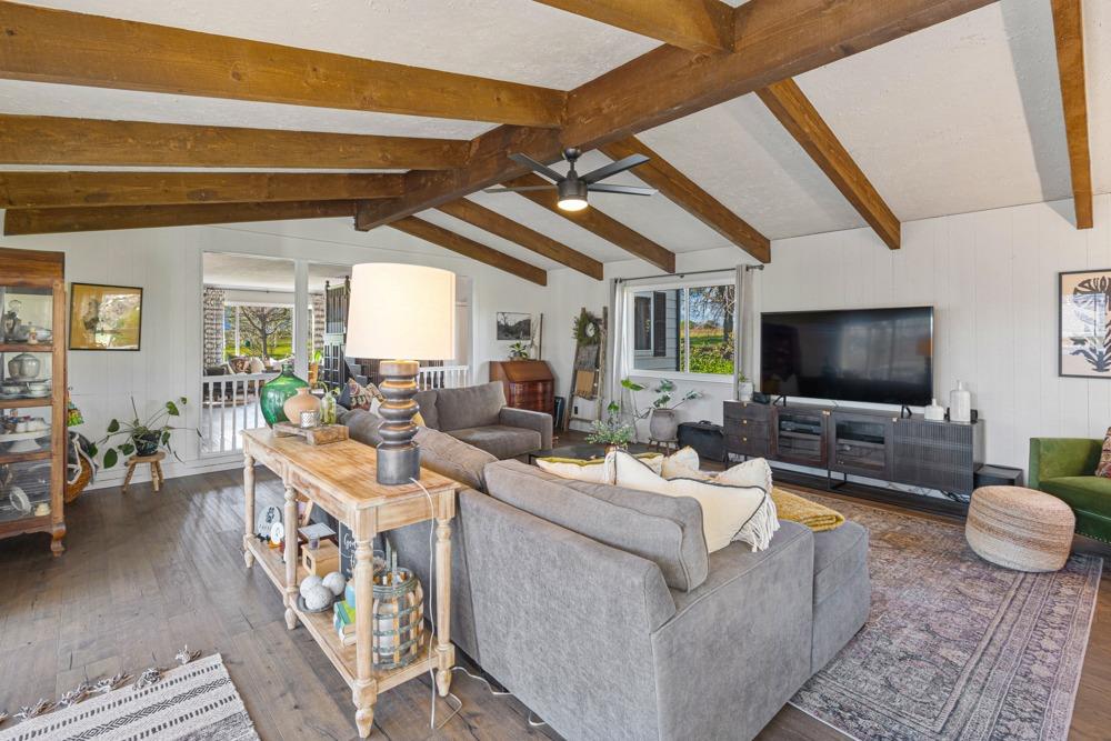 7550 Thousand Oaks Drive