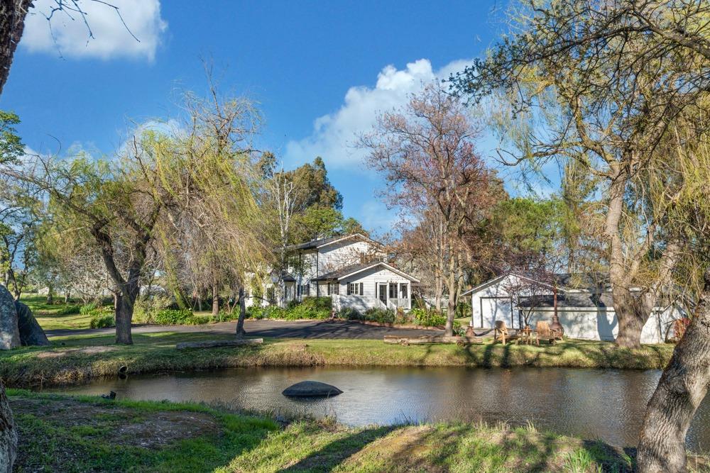 7550 Thousand Oaks Drive