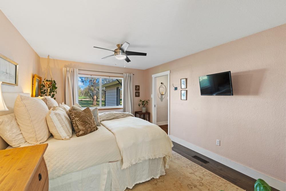 7550 Thousand Oaks Drive