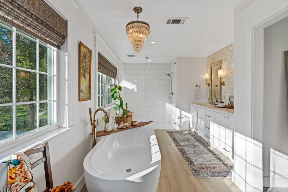7550 Thousand Oaks Drive