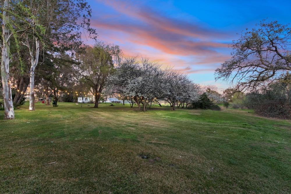 7550 Thousand Oaks Drive